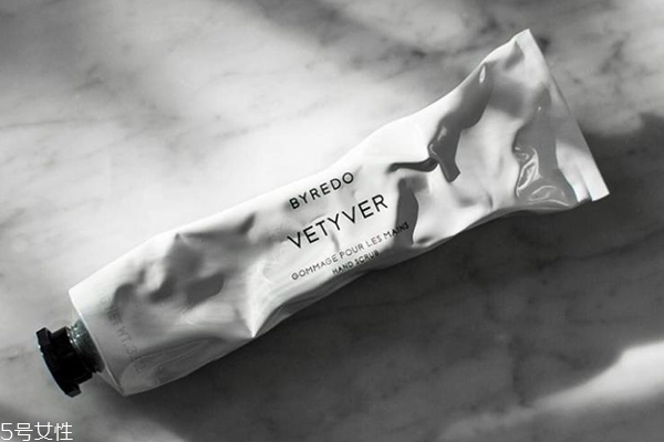 手部磨砂膏怎么用效果好?手嫩如初4个步骤